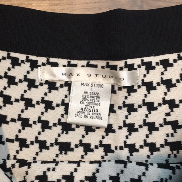 Max Studio Skirt - Picture 3 of 5